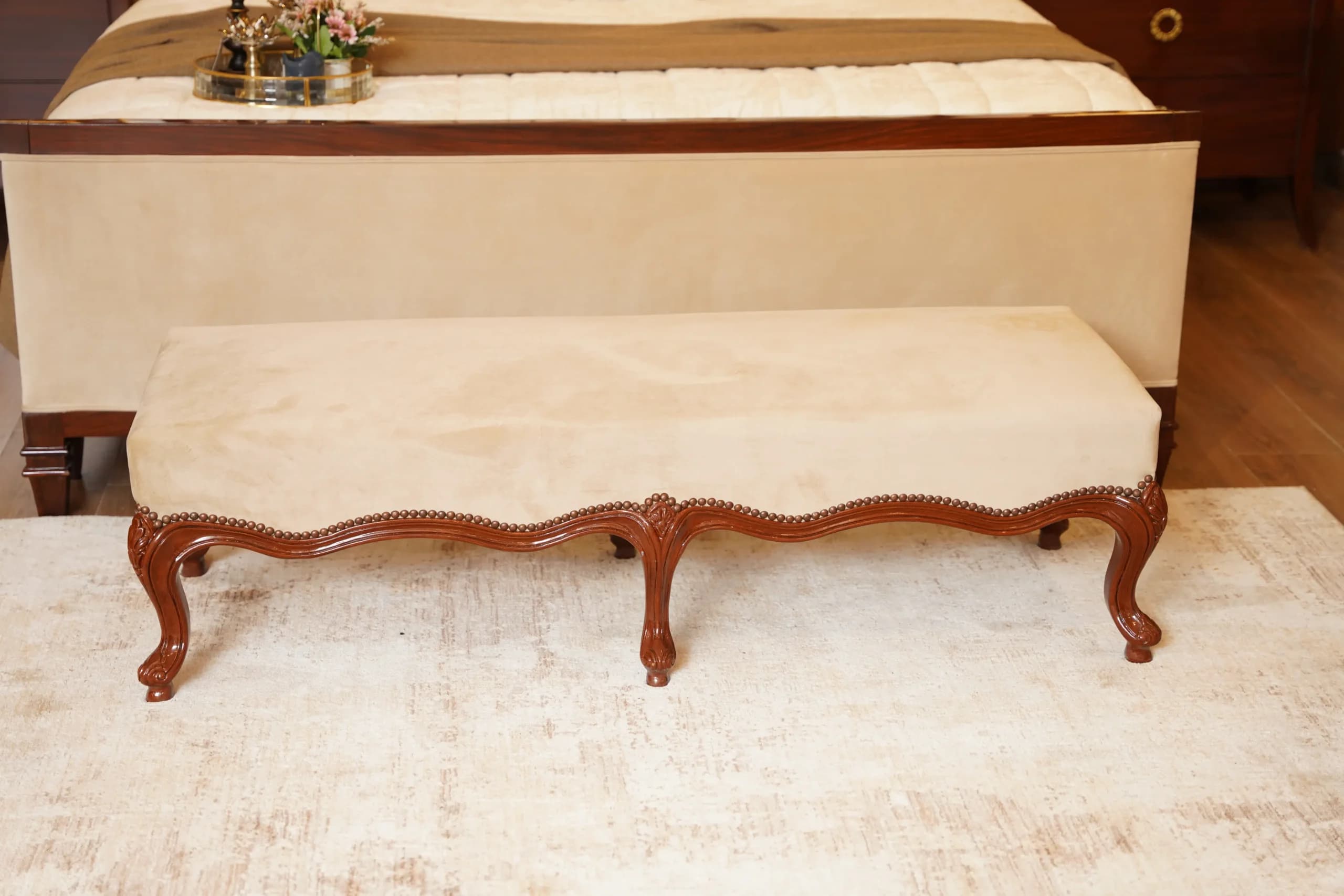 Hiresses Bench