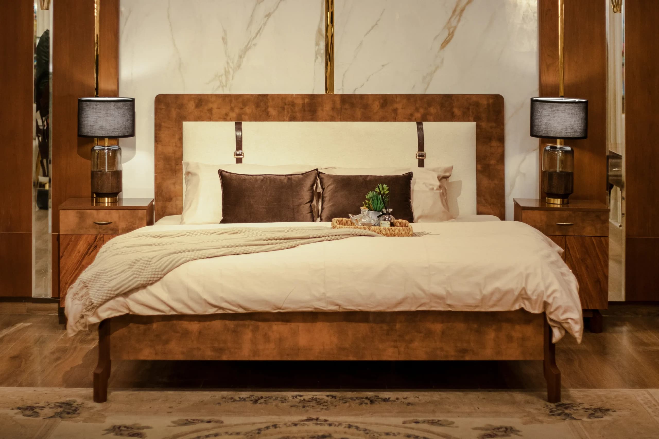 Claudia Bed Set
