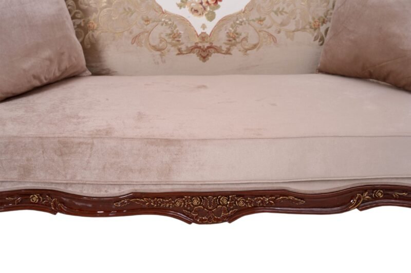 Classic Rose Sofa Polish - Image 9