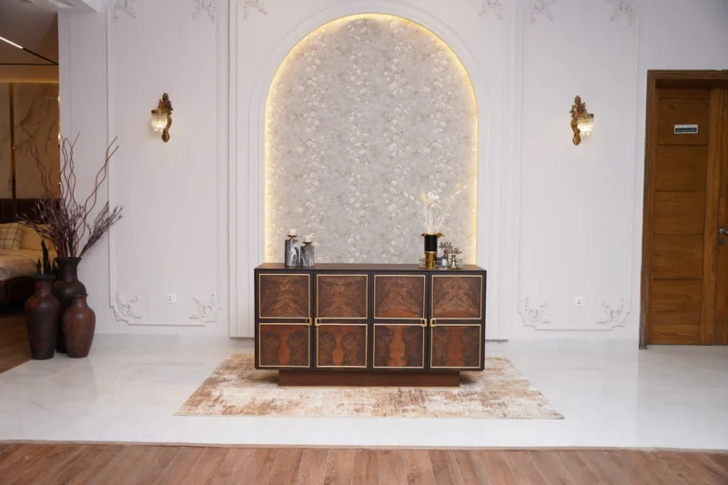 Mahogany Side Board - Image 3