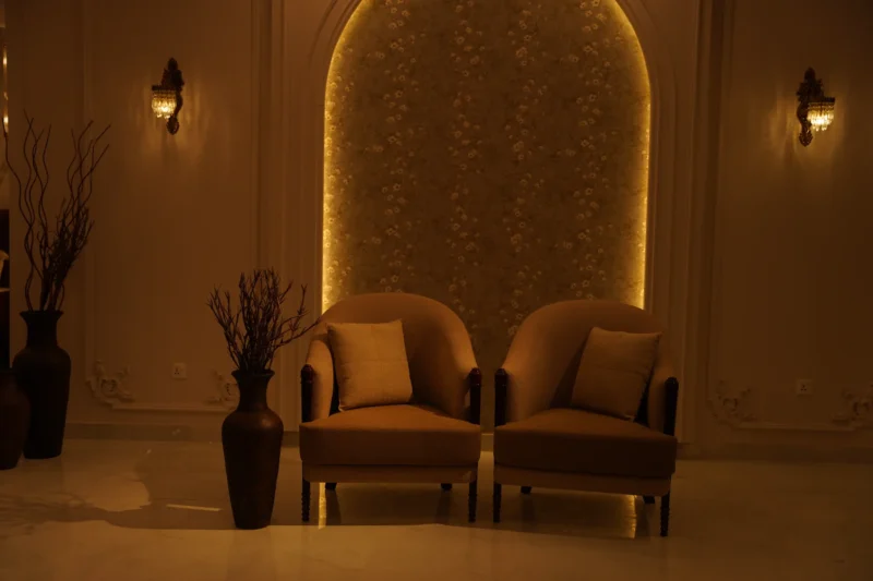 Moderna Chair - Image 6