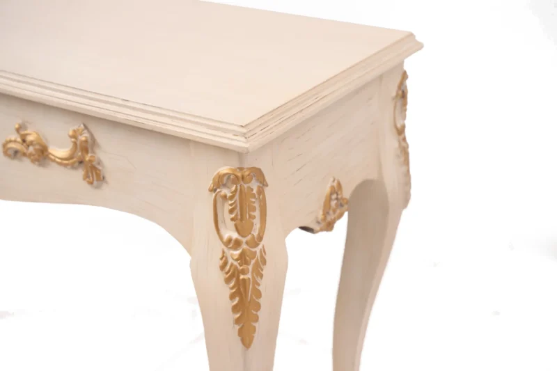 B And G Console - Image 8
