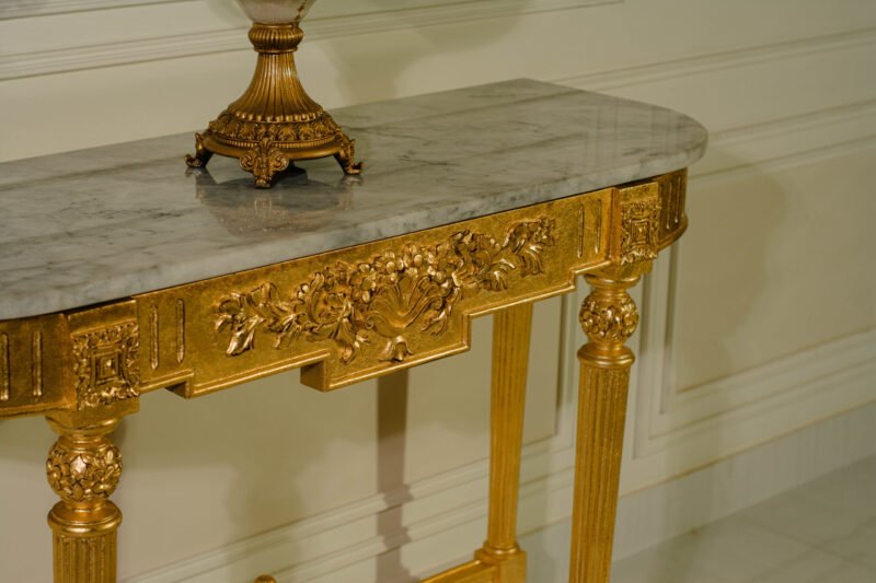 Baroque Console - Image 2