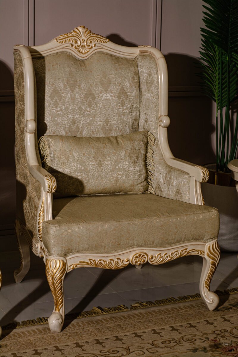 Crazy Classic Sofa - Image 7
