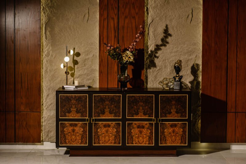 this image is for Mohagany Sideboard