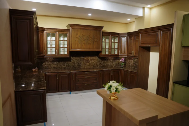 Kitchen in Solid Ashwood with Walnut Finish