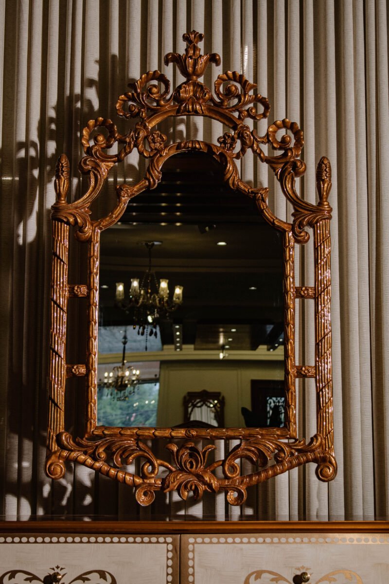 Versailles Dresser & Mirror - Image 6