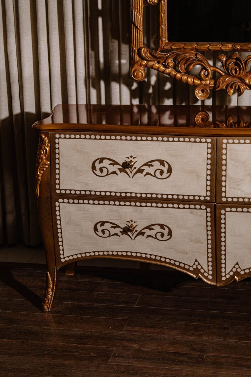 Versailles Dresser & Mirror - Image 4