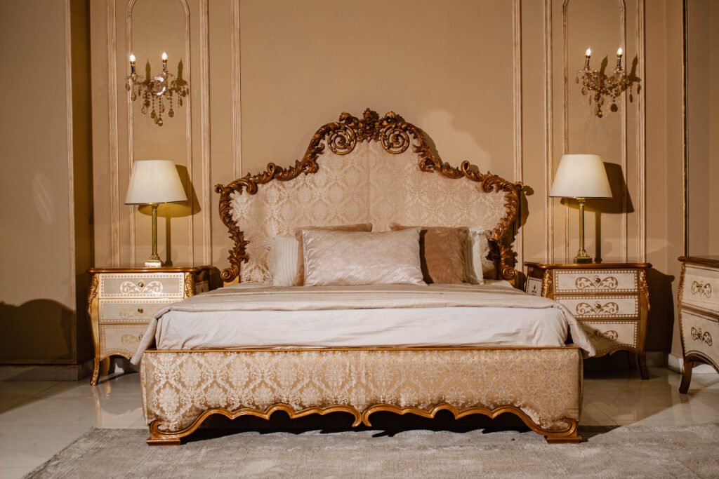 this img is for VERSAILLES Bed Set