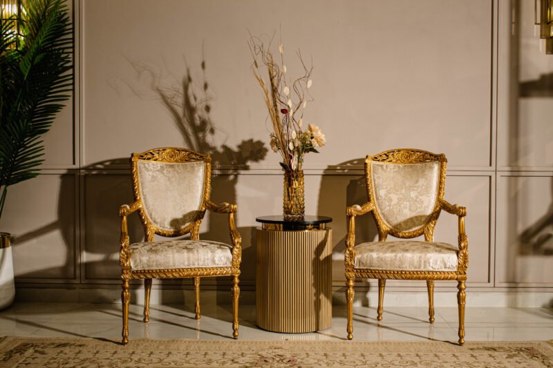 Iris Chair