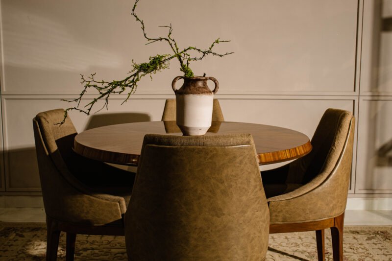 Erose Dining Table - Image 5