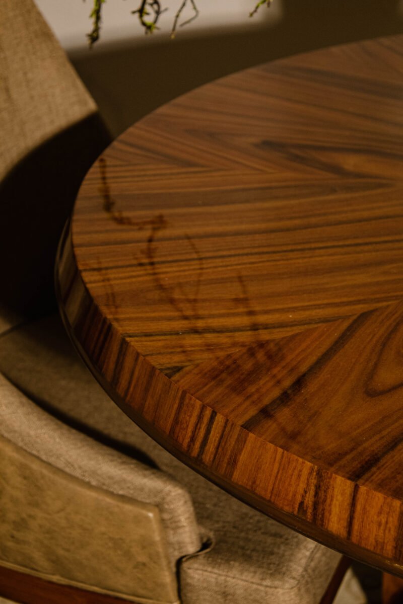 Erose Dining Table - Image 9